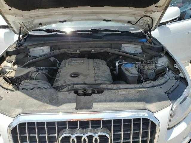 Белый Ауди Ку 5, объемом двигателя 2 л и пробегом 196 тыс. км за 12400 $, фото 14 на Automoto.ua