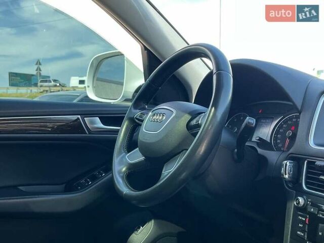 Белый Ауди Ку 5, объемом двигателя 2 л и пробегом 196 тыс. км за 14180 $, фото 16 на Automoto.ua