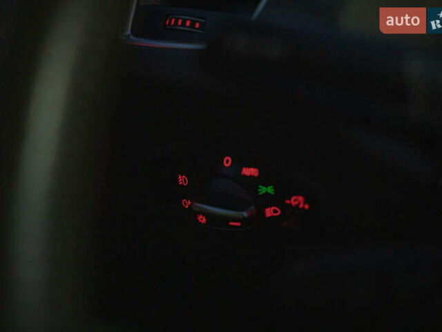 Білий Ауді Ку 5, об'ємом двигуна 1.98 л та пробігом 124 тис. км за 18900 $, фото 20 на Automoto.ua