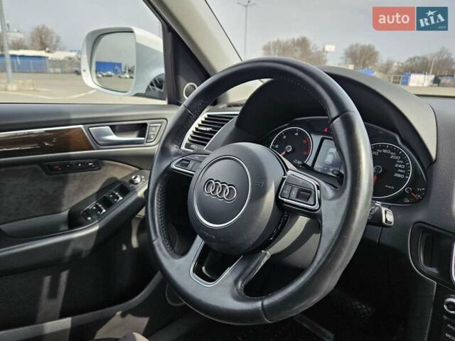 Білий Ауді Ку 5, об'ємом двигуна 1.98 л та пробігом 100 тис. км за 23400 $, фото 35 на Automoto.ua