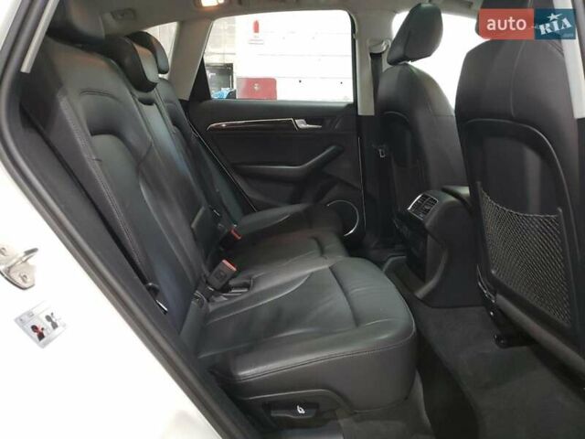 Білий Ауді Ку 5, об'ємом двигуна 1.98 л та пробігом 151 тис. км за 2950 $, фото 10 на Automoto.ua