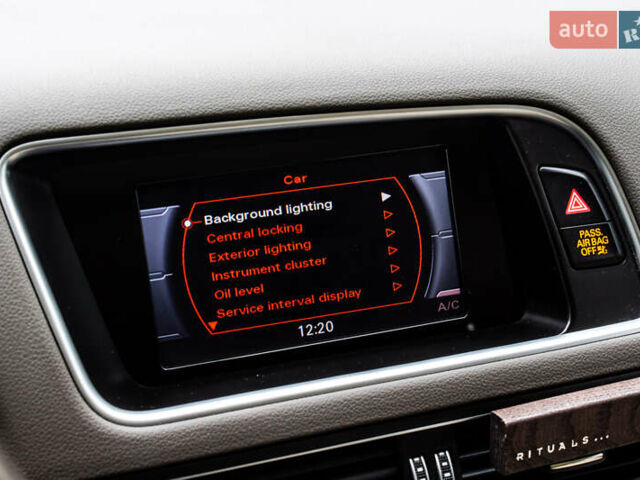 Белый Ауди Ку 5, объемом двигателя 1.98 л и пробегом 99 тыс. км за 15800 $, фото 44 на Automoto.ua