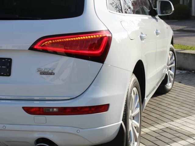 Білий Ауді Ку 5, об'ємом двигуна 2 л та пробігом 150 тис. км за 16900 $, фото 4 на Automoto.ua