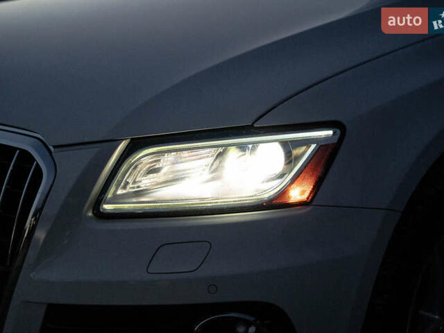 Білий Ауді Ку 5, об'ємом двигуна 1.98 л та пробігом 124 тис. км за 18900 $, фото 12 на Automoto.ua