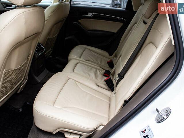 Белый Ауди Ку 5, объемом двигателя 1.98 л и пробегом 99 тыс. км за 15800 $, фото 59 на Automoto.ua