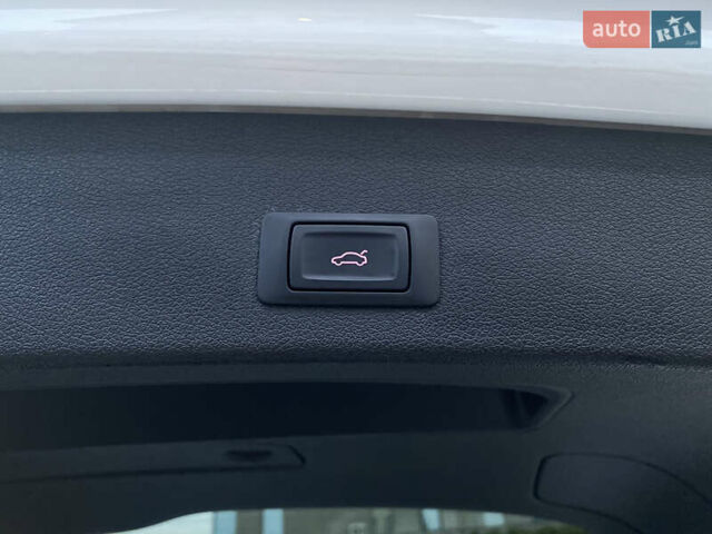 Белый Ауди Ку 5, объемом двигателя 2 л и пробегом 97 тыс. км за 18900 $, фото 31 на Automoto.ua