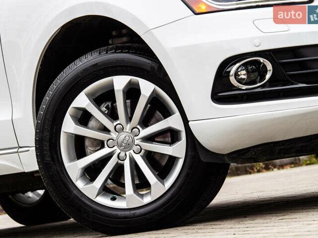 Белый Ауди Ку 5, объемом двигателя 1.98 л и пробегом 99 тыс. км за 15800 $, фото 4 на Automoto.ua