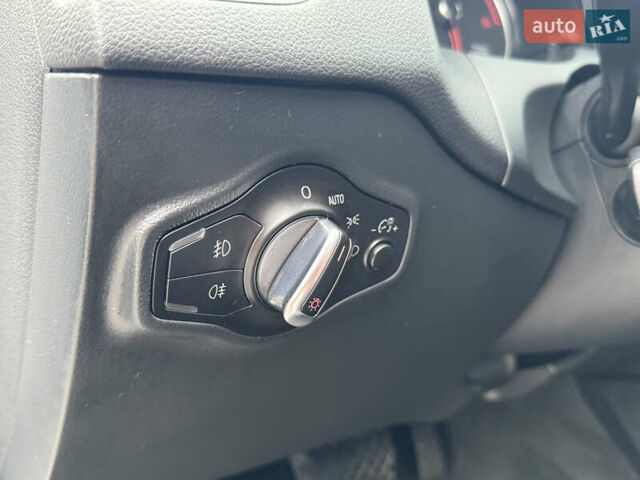 Белый Ауди Ку 5, объемом двигателя 3 л и пробегом 179 тыс. км за 17900 $, фото 32 на Automoto.ua