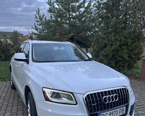 Белый Ауди Ку 5, объемом двигателя 2 л и пробегом 141 тыс. км за 16000 $, фото 1 на Automoto.ua