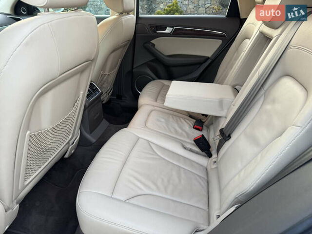 Білий Ауді Ку 5, об'ємом двигуна 2 л та пробігом 173 тис. км за 15700 $, фото 49 на Automoto.ua