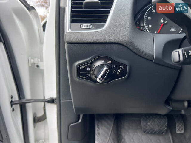 Белый Ауди Ку 5, объемом двигателя 1.98 л и пробегом 144 тыс. км за 15490 $, фото 17 на Automoto.ua