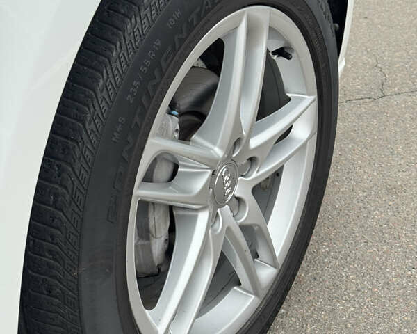 Белый Ауди Ку 5, объемом двигателя 1.98 л и пробегом 79 тыс. км за 16500 $, фото 14 на Automoto.ua