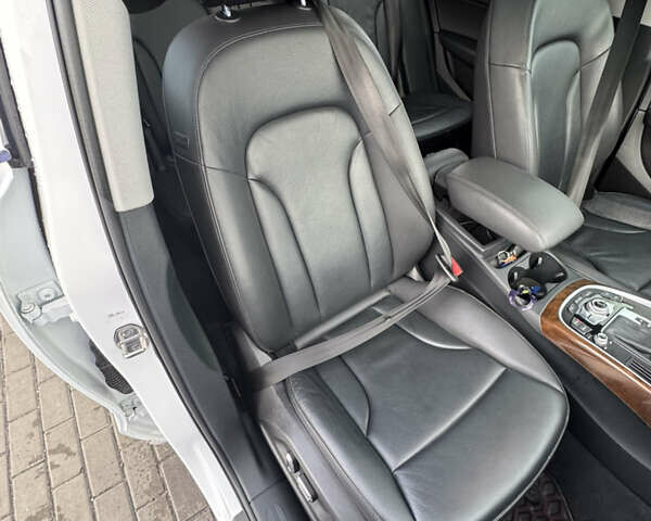 Белый Ауди Ку 5, объемом двигателя 1.98 л и пробегом 136 тыс. км за 19200 $, фото 20 на Automoto.ua