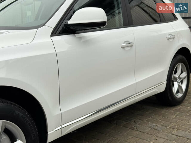 Белый Ауди Ку 5, объемом двигателя 2 л и пробегом 129 тыс. км за 15450 $, фото 26 на Automoto.ua