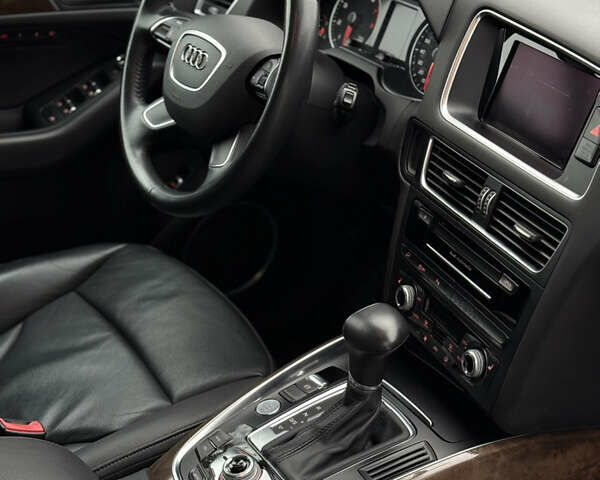 Білий Ауді Ку 5, об'ємом двигуна 2 л та пробігом 137 тис. км за 16850 $, фото 42 на Automoto.ua