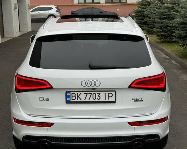 Белый Ауди Ку 5, объемом двигателя 2 л и пробегом 126 тыс. км за 19900 $, фото 6 на Automoto.ua