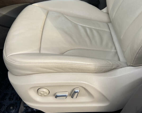 Белый Ауди Ку 5, объемом двигателя 1.98 л и пробегом 73 тыс. км за 17300 $, фото 14 на Automoto.ua