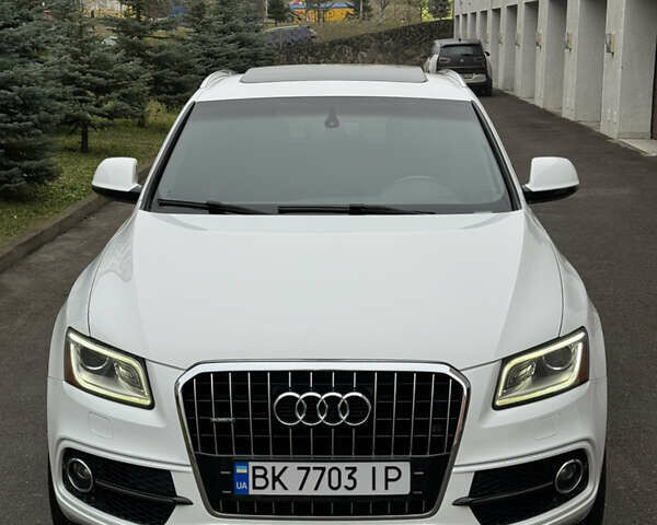 Белый Ауди Ку 5, объемом двигателя 2 л и пробегом 126 тыс. км за 19900 $, фото 3 на Automoto.ua