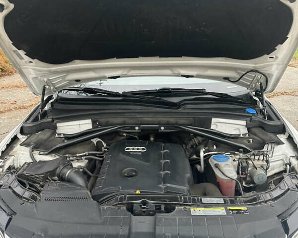 Белый Ауди Ку 5, объемом двигателя 1.98 л и пробегом 178 тыс. км за 17000 $, фото 23 на Automoto.ua