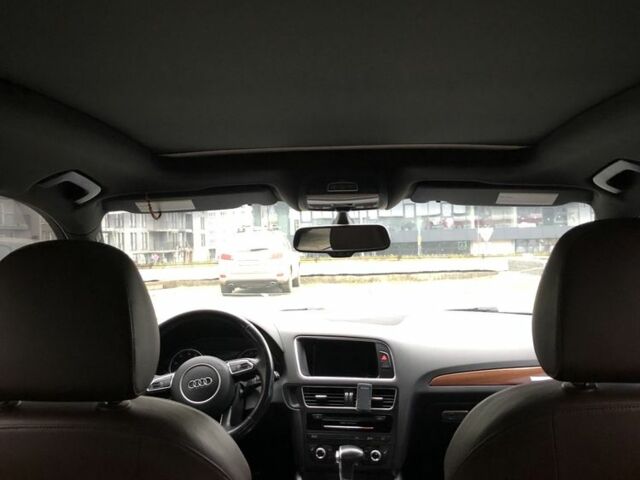 Білий Ауді Ку 5, об'ємом двигуна 2 л та пробігом 176 тис. км за 19350 $, фото 12 на Automoto.ua