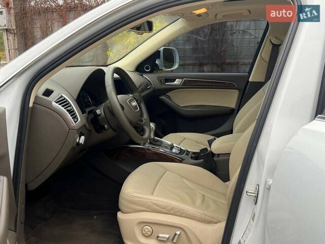 Белый Ауди Ку 5, объемом двигателя 1.98 л и пробегом 278 тыс. км за 13900 $, фото 35 на Automoto.ua