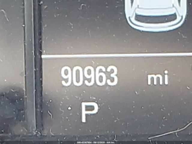 Білий Ауді Ку 5, об'ємом двигуна 2 л та пробігом 90 тис. км за 2200 $, фото 15 на Automoto.ua