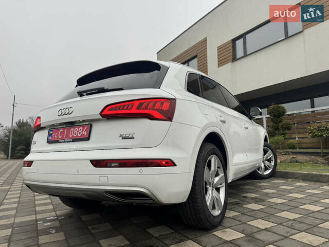 Білий Ауді Ку 5, об'ємом двигуна 2 л та пробігом 185 тис. км за 20990 $, фото 35 на Automoto.ua