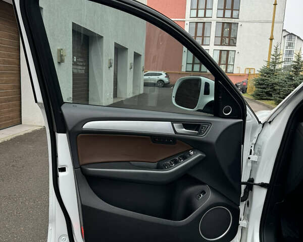 Белый Ауди Ку 5, объемом двигателя 2 л и пробегом 126 тыс. км за 19900 $, фото 27 на Automoto.ua