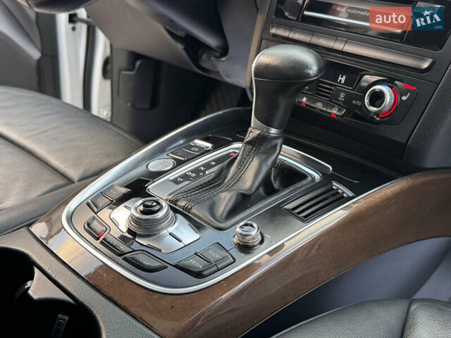 Белый Ауди Ку 5, объемом двигателя 2 л и пробегом 167 тыс. км за 16499 $, фото 56 на Automoto.ua