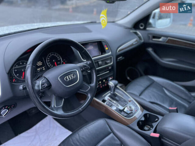 Белый Ауди Ку 5, объемом двигателя 2 л и пробегом 233 тыс. км за 15500 $, фото 21 на Automoto.ua