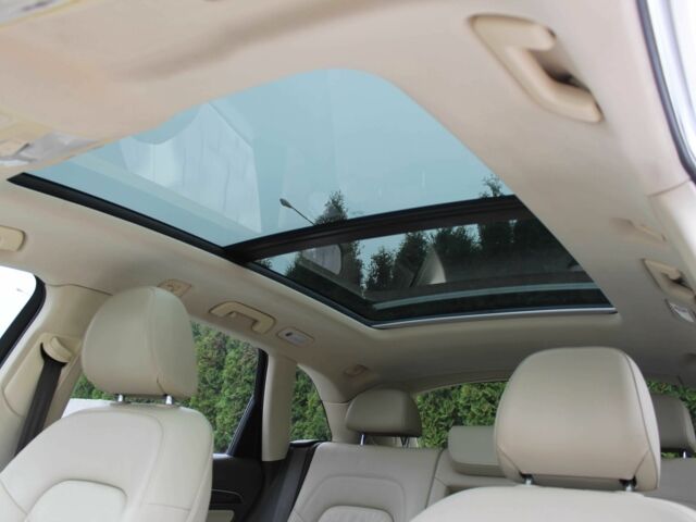 Білий Ауді Ку 5, об'ємом двигуна 2 л та пробігом 150 тис. км за 16900 $, фото 10 на Automoto.ua