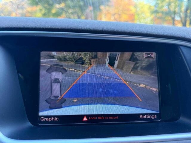 Белый Ауди Ку 5, объемом двигателя 3 л и пробегом 80 тыс. км за 10700 $, фото 14 на Automoto.ua