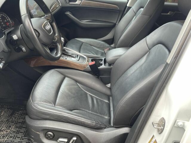 Белый Ауди Ку 5, объемом двигателя 2 л и пробегом 105 тыс. км за 16600 $, фото 7 на Automoto.ua