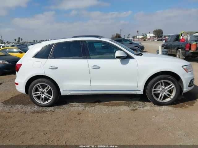 Белый Ауди Ку 5, объемом двигателя 2 л и пробегом 76 тыс. км за 4000 $, фото 12 на Automoto.ua