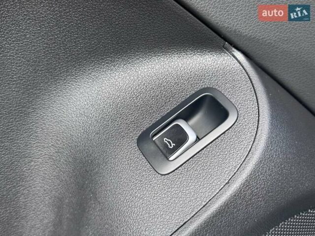 Білий Ауді Ку 5, об'ємом двигуна 1.97 л та пробігом 185 тис. км за 25500 $, фото 14 на Automoto.ua