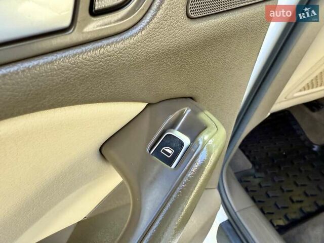 Білий Ауді Ку 5, об'ємом двигуна 1.98 л та пробігом 191 тис. км за 17800 $, фото 64 на Automoto.ua