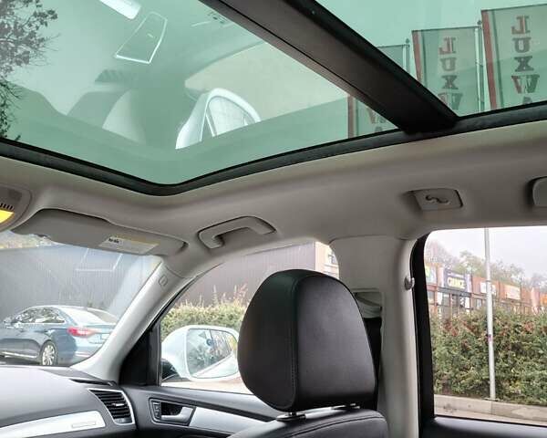 Белый Ауди Ку 5, объемом двигателя 2 л и пробегом 150 тыс. км за 17425 $, фото 13 на Automoto.ua