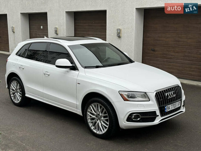 Белый Ауди Ку 5, объемом двигателя 2 л и пробегом 126 тыс. км за 19900 $, фото 10 на Automoto.ua