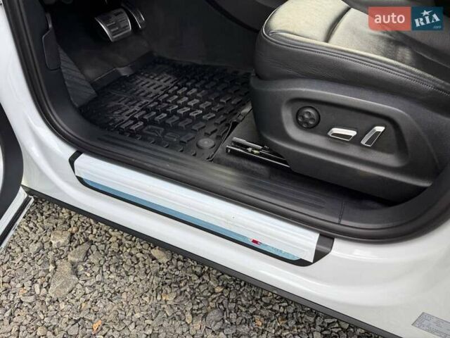 Белый Ауди Ку 5, объемом двигателя 2.97 л и пробегом 123 тыс. км за 20300 $, фото 23 на Automoto.ua