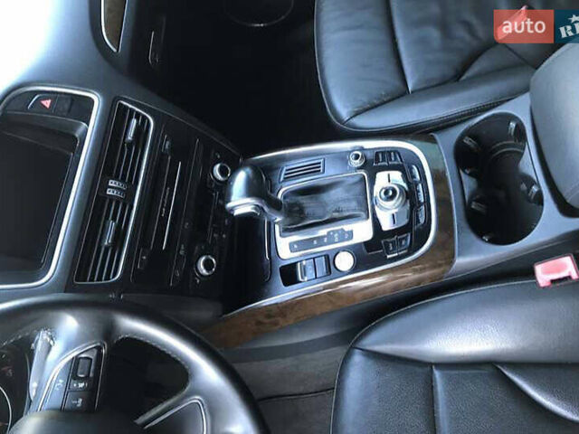 Белый Ауди Ку 5, объемом двигателя 1.98 л и пробегом 165 тыс. км за 12500 $, фото 9 на Automoto.ua