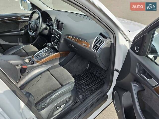 Білий Ауді Ку 5, об'ємом двигуна 1.98 л та пробігом 100 тис. км за 23400 $, фото 32 на Automoto.ua