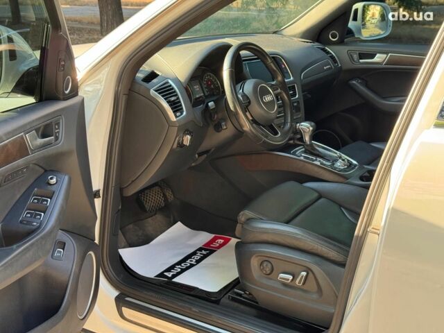 Ауди Ку 5 2016 в Запорожье на Automoto.ua Белый Ауди Ку 5, объемом двигателя 3 л и пробегом 171 тыс. км за 18490 $, фото 13 на Automoto.ua
