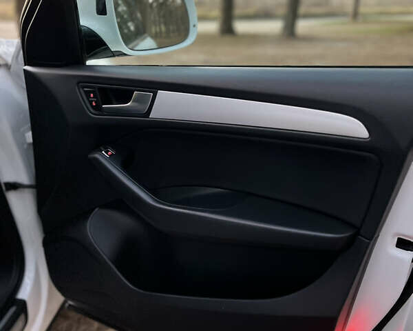 Белый Ауди Ку 5, объемом двигателя 2 л и пробегом 174 тыс. км за 16599 $, фото 7 на Automoto.ua