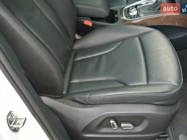 Белый Ауди Ку 5, объемом двигателя 1.98 л и пробегом 146 тыс. км за 17900 $, фото 17 на Automoto.ua