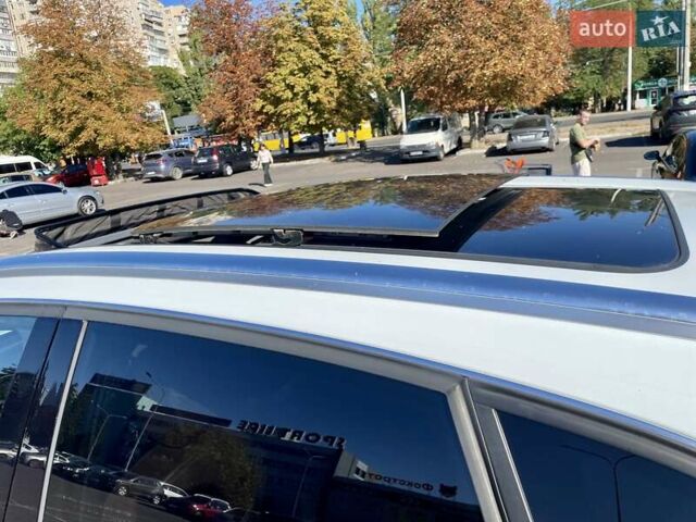 Белый Ауди Ку 5, объемом двигателя 1.98 л и пробегом 170 тыс. км за 18500 $, фото 10 на Automoto.ua