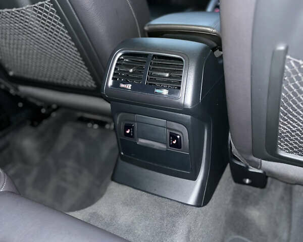 Белый Ауди Ку 5, объемом двигателя 2 л и пробегом 174 тыс. км за 16599 $, фото 12 на Automoto.ua