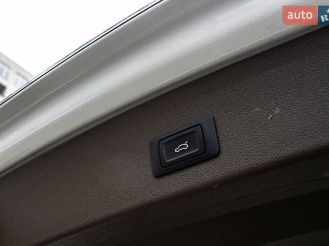 Белый Ауди Ку 5, объемом двигателя 1.98 л и пробегом 99 тыс. км за 15800 $, фото 32 на Automoto.ua