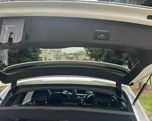 Белый Ауди Ку 5, объемом двигателя 1.98 л и пробегом 178 тыс. км за 17000 $, фото 14 на Automoto.ua