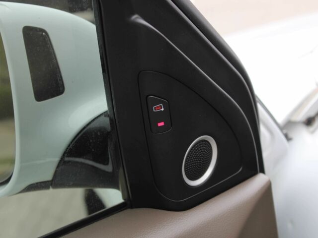 Білий Ауді Ку 5, об'ємом двигуна 2 л та пробігом 150 тис. км за 16900 $, фото 18 на Automoto.ua