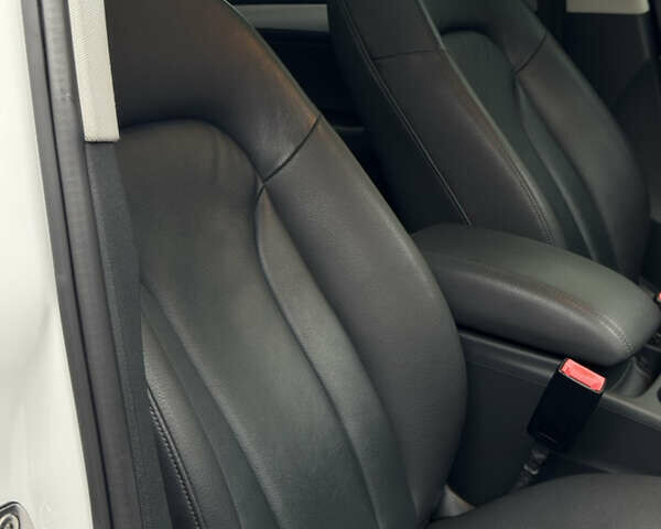 Белый Ауди Ку 5, объемом двигателя 1.98 л и пробегом 79 тыс. км за 16500 $, фото 45 на Automoto.ua